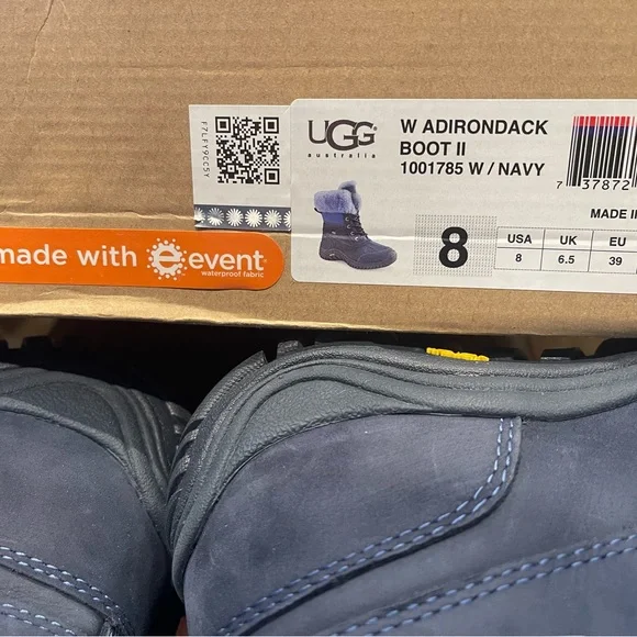UGG Women's Fur-Lined Winter Boots Adirondack III Navy blue size 8 new with box - Picture 4 of 11